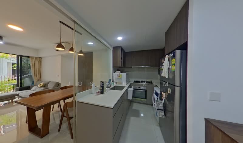 Riverfront Residences Condominium For Sale at S$ 1,728,888 | PropertyGuru Singapore - Enclosable Kitchen