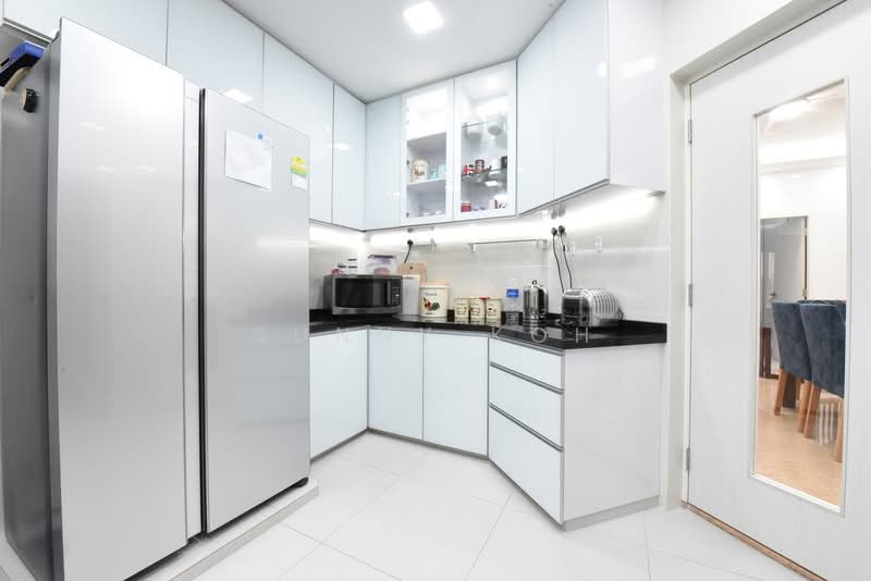 Hawaii Tower, 73 Meyer Road, 3 Bedrooms, 2,500 sqft, Condominium For Rent, by Sunny Koh, 500037787 - Kitchen - PropertyGuru.com.sg