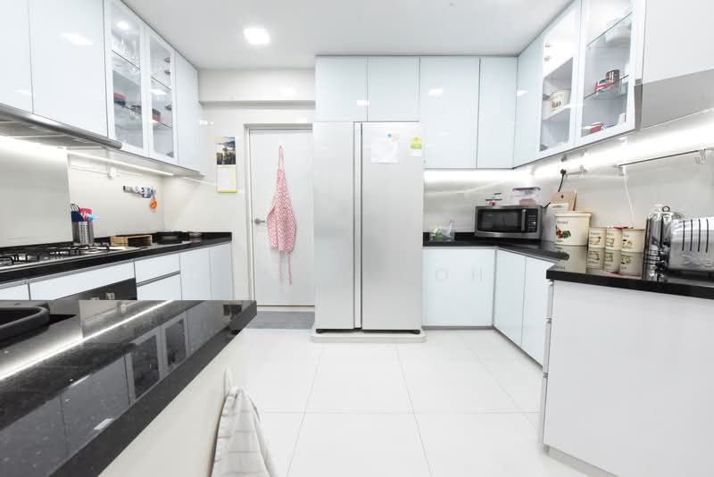 Hawaii Tower, 73 Meyer Road, 3 Bedrooms, 2,500 sqft, Condominium For Rent, by Sunny Koh, 500037787 - Kitchen - PropertyGuru.com.sg