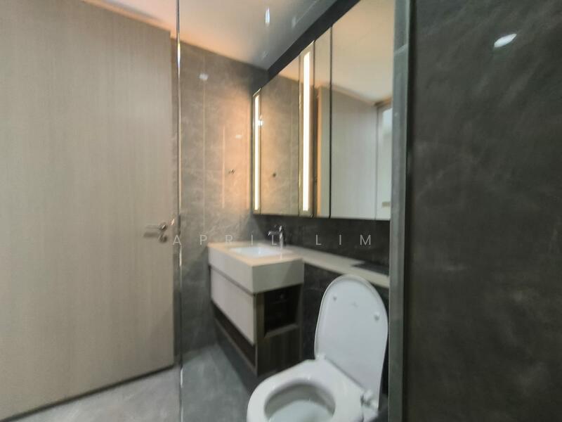 Dairy Farm Residences Condominium For Sale at S$ 1,298,888 | PropertyGuru Singapore - Bathroom