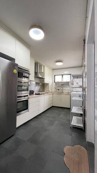 For Rent - 17 Dover Crescent