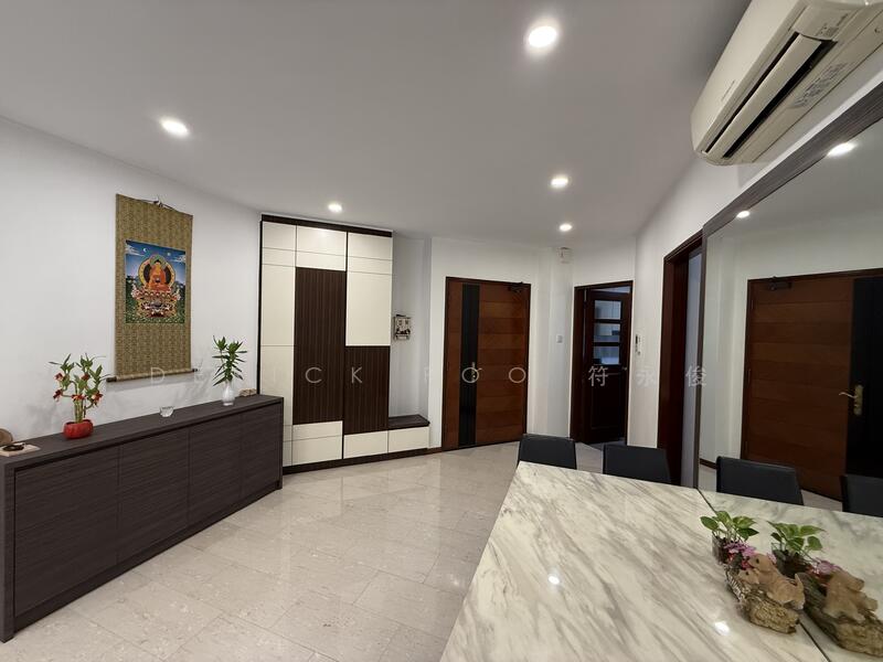 Living Room / Dining room