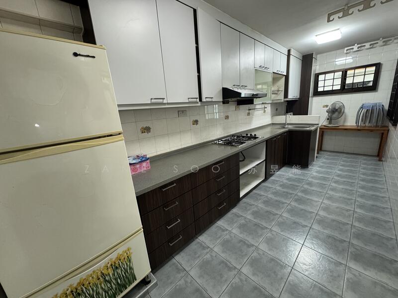 184B Rivervale Crescent, 184B Rivervale Crescent, 3 Bedrooms, 1,184 sqft, HDB Flat For Rent, by Zane Soo 苏昱能, 500037836 - Kitchen - PropertyGuru.com.sg