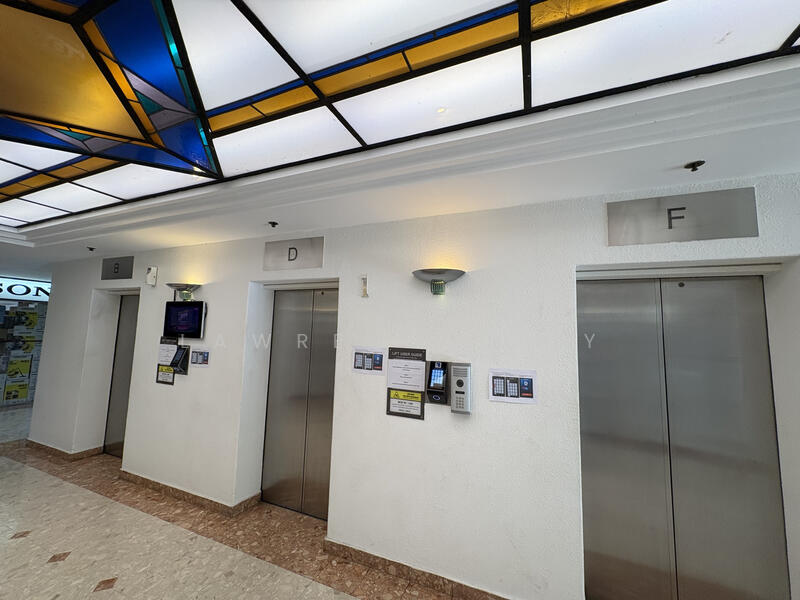 High Street Centre, 1 North Bridge Road, 550 sqft, Office For Sale, by Lawrence Loy, 500037858 - Lobby - CommercialGuru.com.sg