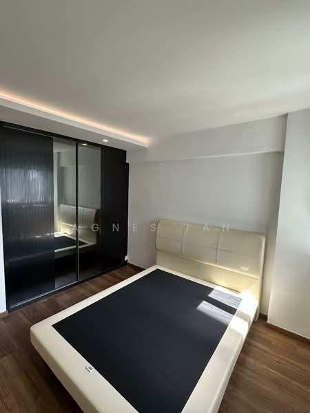 13 Holland Drive HDB Flat For Sale at S$ 580,000 | PropertyGuru Singapore - Bedroom