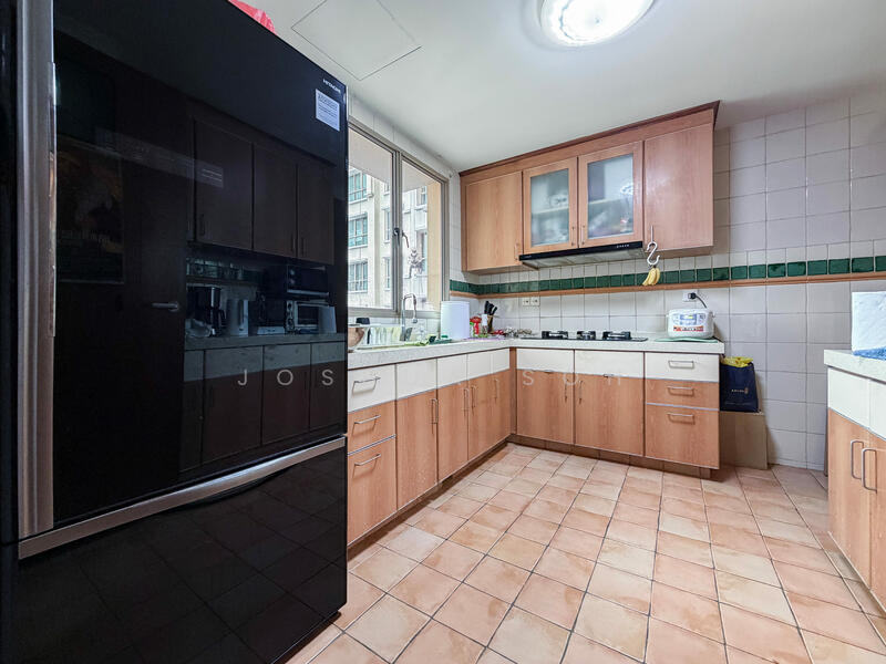 The Rivervale Condominium For Sale at S$ 1,650,000 | PropertyGuru Singapore - Kitchen
