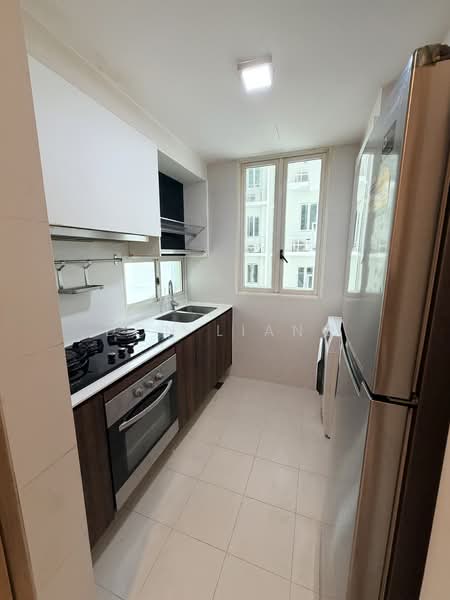 Vacanza @ East Condominium For Sale at S$ 1,300,000 | PropertyGuru Singapore - Kitchen