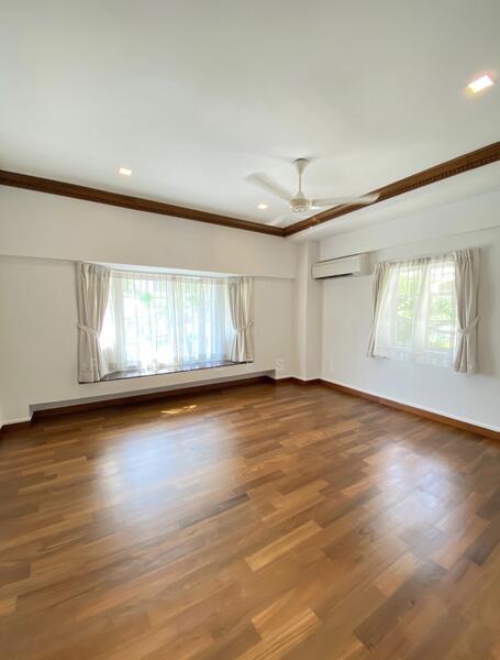 Gentle Villas Semi-Detached House For Sale at S$ 6,843,350 | PropertyGuru Singapore - Living Room