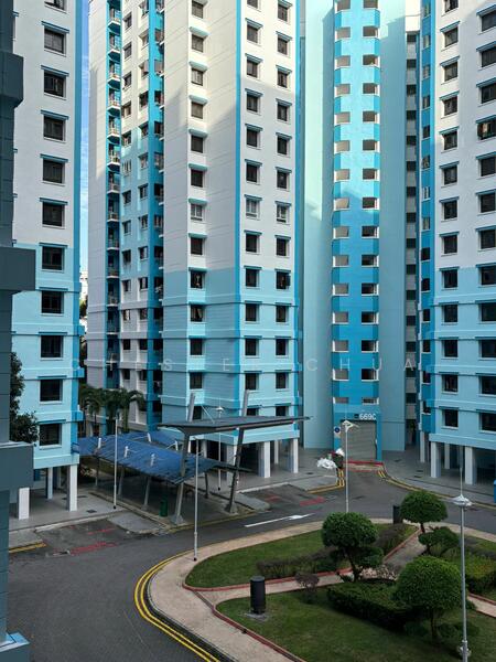 669A Jurong West Street 64 HDB Flat For Sale at S$ 780,000 | PropertyGuru Singapore - Exterior