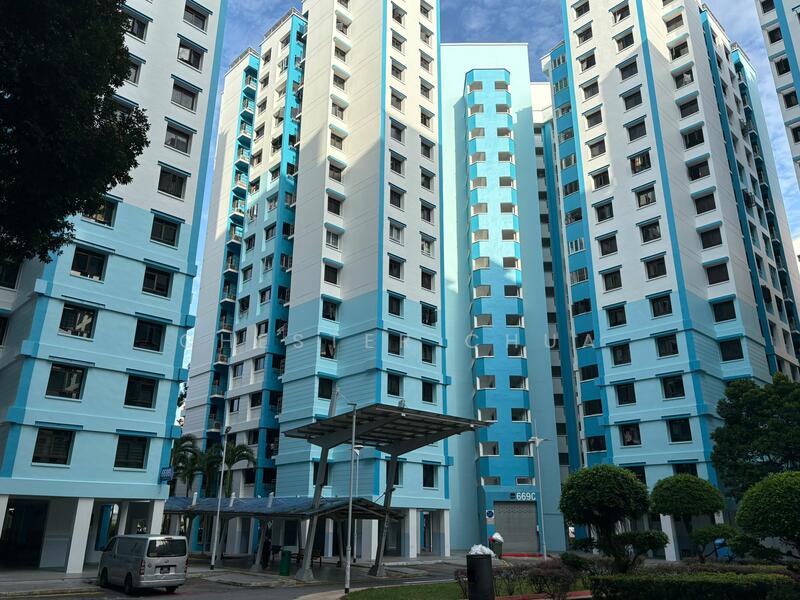 669A Jurong West Street 64 HDB Flat For Sale at S$ 780,000 | PropertyGuru Singapore - Exterior