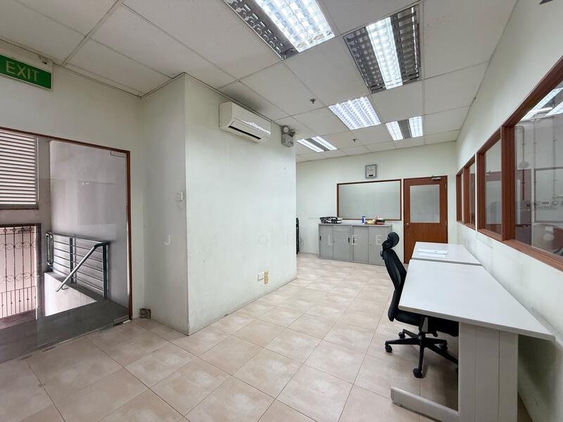 Ubi Centre, 57 Ubi Avenue 1, 2,949 sqft, Light Industrial (B1) For Sale, by Jia Qi Lee, 500038033 - CommercialGuru.com.sg
