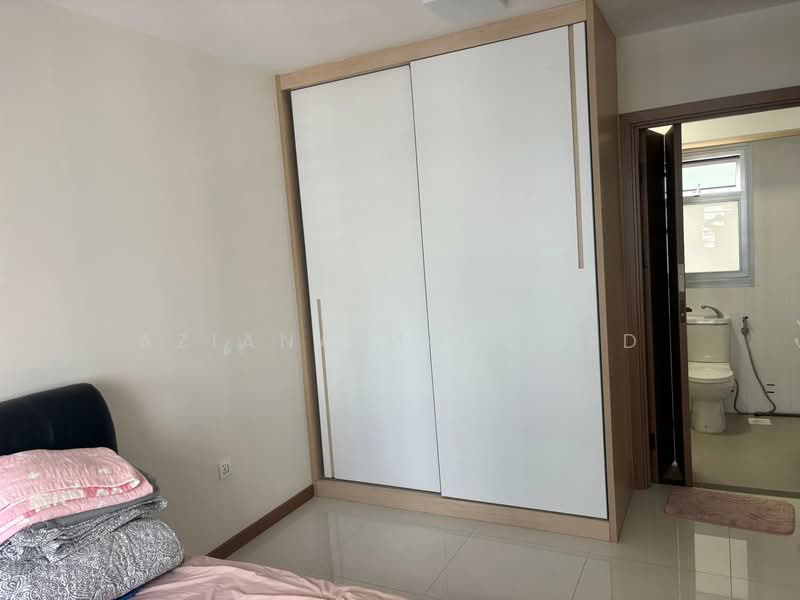 422A Northshore Drive HDB Flat For Sale at S$ 730,000 | PropertyGuru Singapore - Bedroom