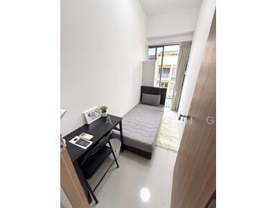 For Rent - The Foliage