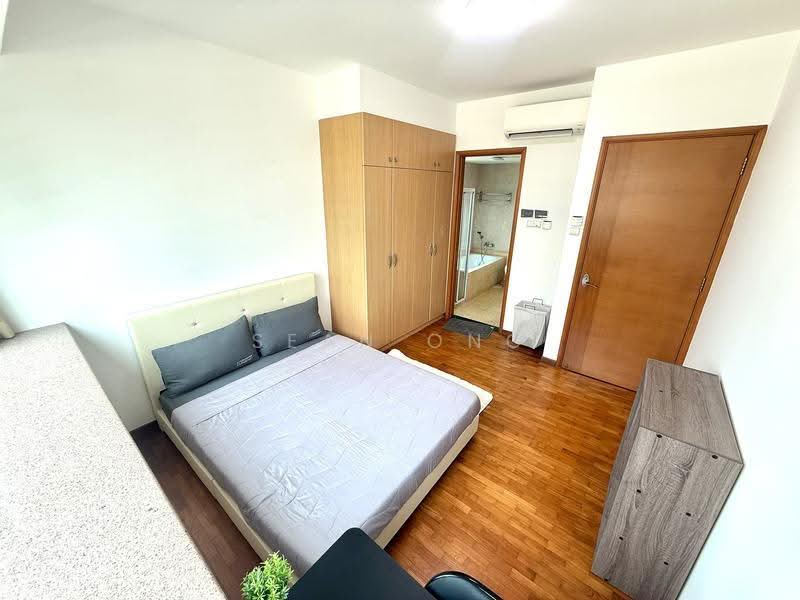 Queens, 10 Stirling Road, Alexandra / Commonwealth, Room Rental, 150 sqft, Condominium For Rent, by Sean Ong, 500038151 - Bedroom - PropertyGuru.com.sg