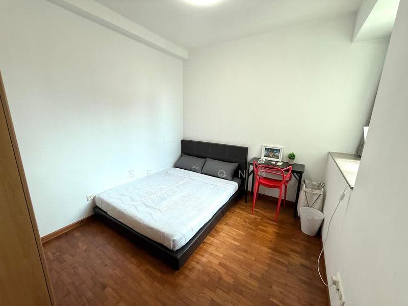 Queens, 10 Stirling Road, Alexandra / Commonwealth, Room Rental, 100 sqft, Condominium For Rent, by Sean Ong, 500038155 - Bedroom - PropertyGuru.com.sg