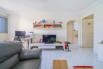 For Sale - 427 Ang Mo Kio Avenue 3