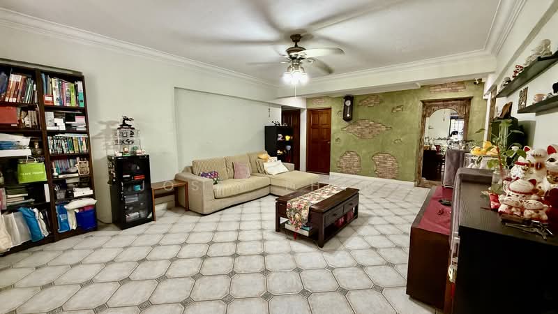 250 Tampines Street 21, 250 Tampines Street 21, 3 Bedrooms, 1,119 sqft, HDB Flat For Sale, by Josee Phang, 500038179 - Living Room - PropertyGuru.com.sg