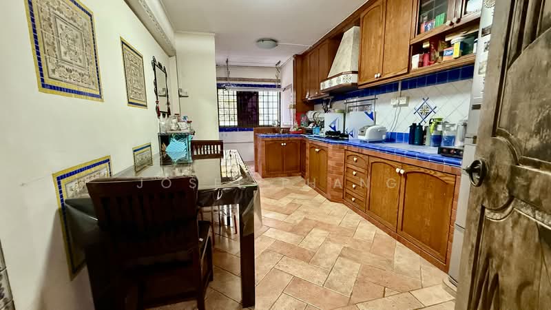 250 Tampines Street 21, 250 Tampines Street 21, 3 Bedrooms, 1,119 sqft, HDB Flat For Sale, by Josee Phang, 500038179 - Kitchen - PropertyGuru.com.sg