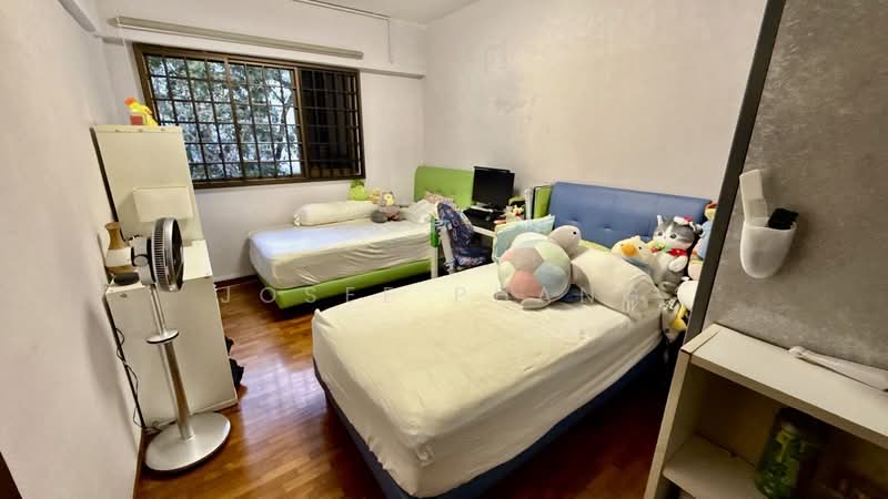 250 Tampines Street 21, 250 Tampines Street 21, 3 Bedrooms, 1,119 sqft, HDB Flat For Sale, by Josee Phang, 500038179 - Bedroom - PropertyGuru.com.sg