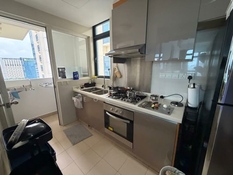 City Square Residences, 14 Kitchener Link, 2 Bedrooms, 872 sqft, Condominium For Rent, by Leon Hon, 500038234 - Kitchen - PropertyGuru.com.sg