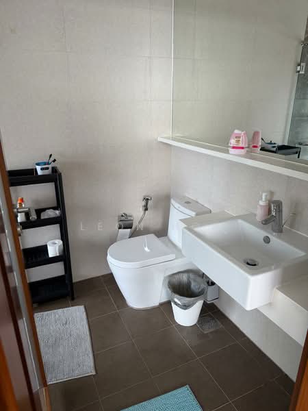 City Square Residences, 14 Kitchener Link, 2 Bedrooms, 872 sqft, Condominium For Rent, by Leon Hon, 500038234 - Bathroom - PropertyGuru.com.sg