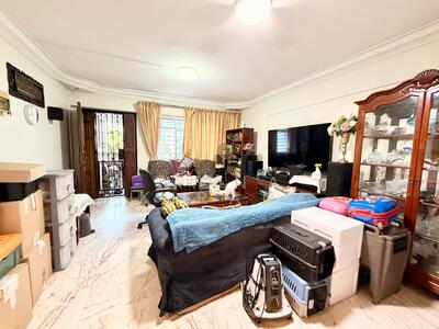 For Sale - 906 Tampines Avenue 4