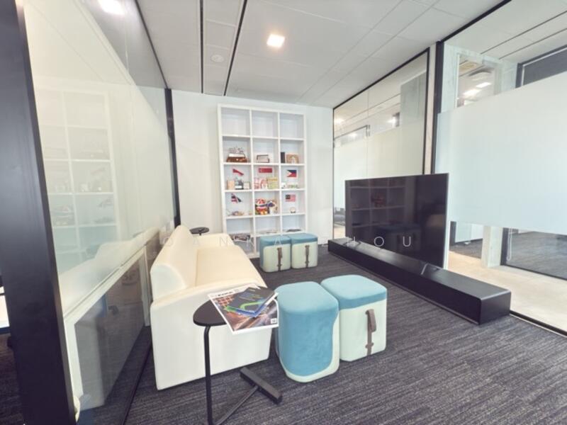 Tastefully Fitted, Bay and Sea Views, High Floor, Grade A office at Raffles Place, , 2,098 sqft, Office For Rent, by Joanna Zhou, 500038344 - CommercialGuru.com.sg