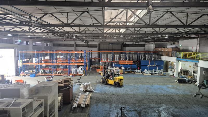 Pioneer road / main road / 27 years lease, Pioneer road, 56,800 sqft, Factory / Workshop (B2) For Sale, by Eve Ong, 500038357 - CommercialGuru.com.sg