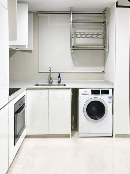 Mon Jervois, 47 Jervois Road, 2 Bedrooms, 1,033 sqft, Condominium For Sale, by Michele Cabasug, 500038403 - Kitchen - PropertyGuru.com.sg