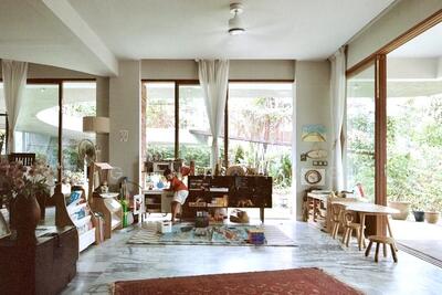 For Rent - Classy landed at Orchard Village Semi-D, mins to Mrt. Excellent location