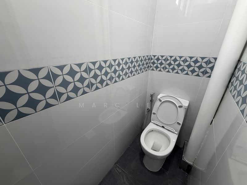 Orion @ Paya Lebar, 160 Paya Lebar Road, 1,475 sqft, Light Industrial (B1) For Rent, by Marc Lee, 500038525 - Bathroom - CommercialGuru.com.sg