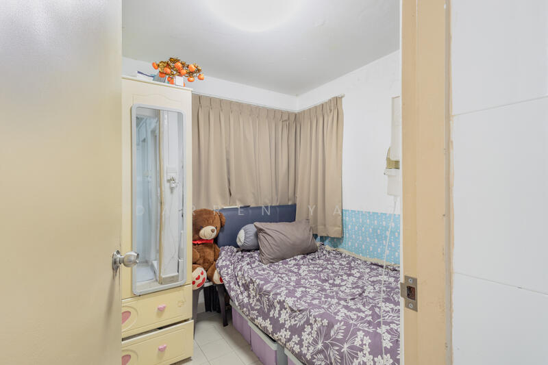 157 Lorong 1 Toa Payoh HDB Flat For Sale at S$ 438,000 | PropertyGuru Singapore - Bedroom