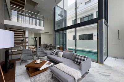 For Sale - ❤️GIANT⚡️Brand New Semi-D in BEDOK with Pool, Attic & Lift!!