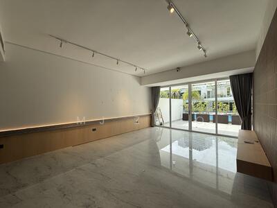 For Rent - The Orange Grove