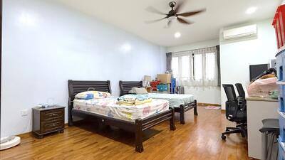 For Sale - TOP 2010 Land Area Almost 4000sqft 2.5-sty Semi-D with 7 Bedrooms