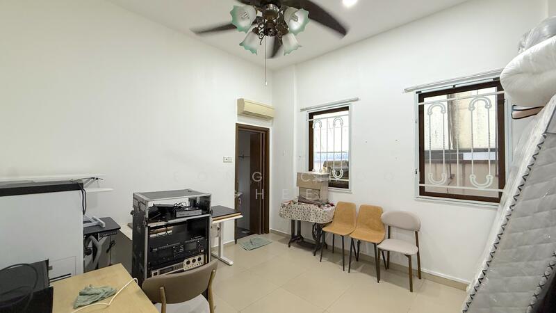 TOP 2010 Land Area Almost 4000sqft 2.5-sty Semi-D with 7 Bedrooms Semi-Detached House For Sale at S$ 6,580,000 | PropertyGuru Singapore - Interior