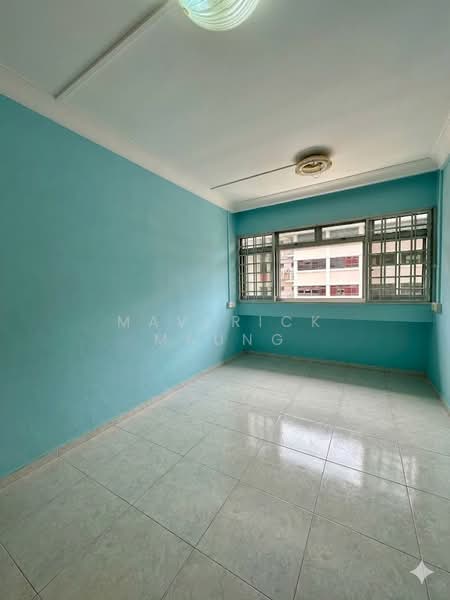 484A Choa Chu Kang Avenue 5 HDB Flat For Sale at S$ 540,000 | PropertyGuru Singapore - Bedroom 2