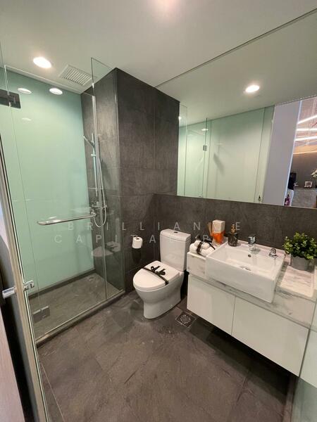 ARC 380, 380 Jalan Besar, 1,464 sqft, Office For Sale, by MJ ZHUO, 500038839 - Bathroom - CommercialGuru.com.sg