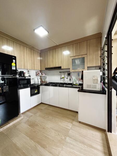 For Sale - 715 Woodlands Drive 70