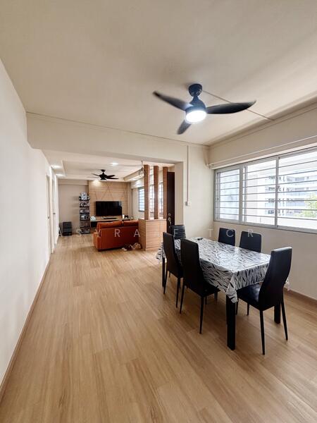 For Sale - 715 Woodlands Drive 70