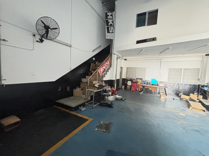 First East Centre, 10 Kaki Bukit Road 2, 4,080 sqft, Factory / Workshop (B2) For Rent, by Jerlyn Tan, 500038870 - Interior - CommercialGuru.com.sg
