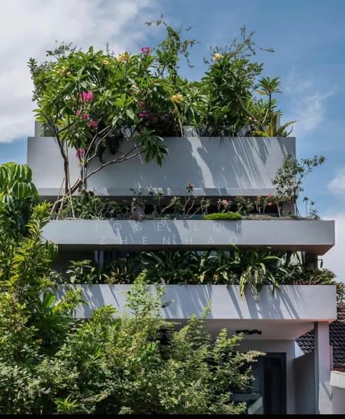 Opera Estate Terraced House For Sale at S$ 5,290,000 | PropertyGuru Singapore - Exterior