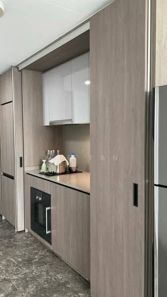 Avenue South Residence, 11 Silat Avenue, 1 Bedroom, 527 sqft, Condominium For Sale, by Joe Tan, 500038884 - Kitchen - PropertyGuru.com.sg