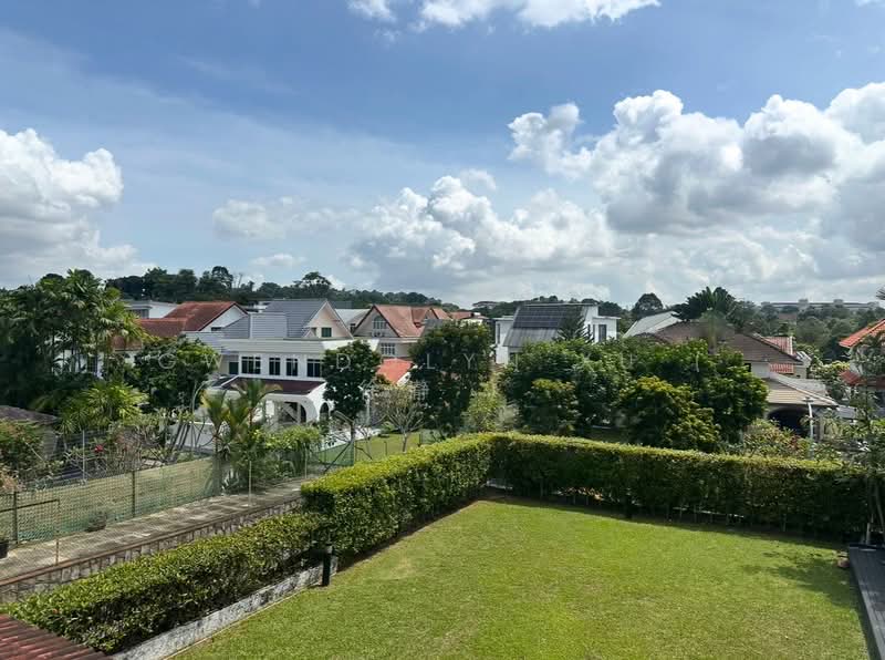 Old House Good Land Build Your Dream Home Bungalow House For Sale at S$ 25,000,000 | PropertyGuru Singapore - Exterior