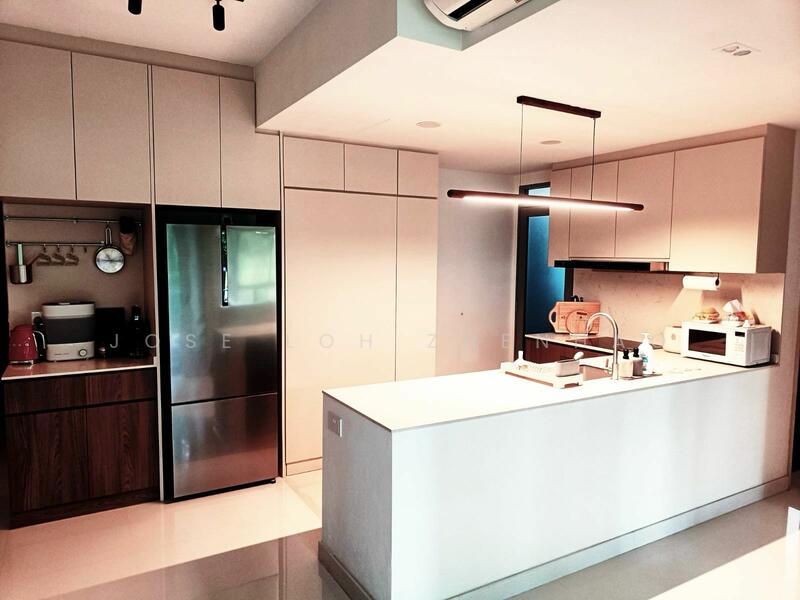 Primo Residences Condominium For Sale at S$ 1,350,000 | PropertyGuru Singapore - Kitchen