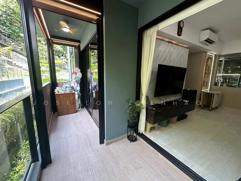 Kent Ridge Hill Residences Condominium For Sale at S$ 2,100,000 | PropertyGuru Singapore - Balcony