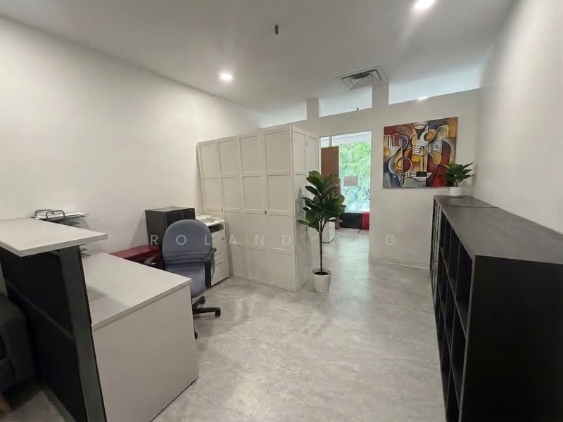 Katong Shopping Centre, 865 Mountbatten Road, 366 sqft, Other Retail For Sale, by Roland Ong, 500039032 - Interior - CommercialGuru.com.sg