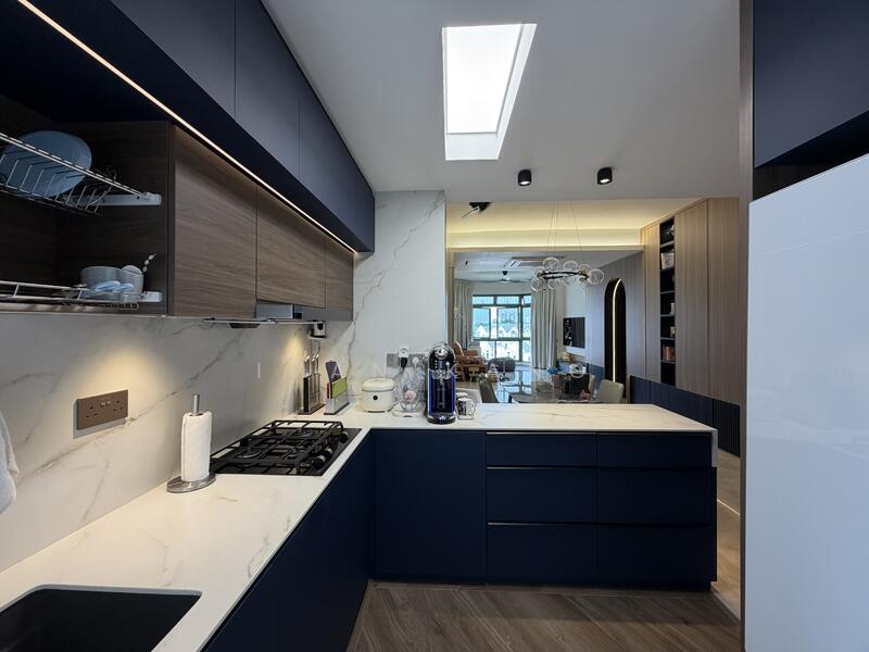 Signature Park Condominium For Sale at S$ 1,980,000 | PropertyGuru Singapore - Kitchen