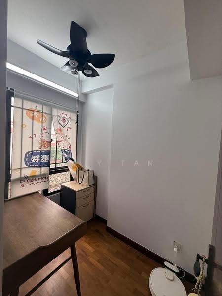 The Mayfair, 1 Jurong East Street 32, Boon Lay / Jurong / Tuas, 2 Bedrooms, 893 sqft, Condominium For Sale, by Lily Tan, 500039085 - Study - PropertyGuru.com.sg