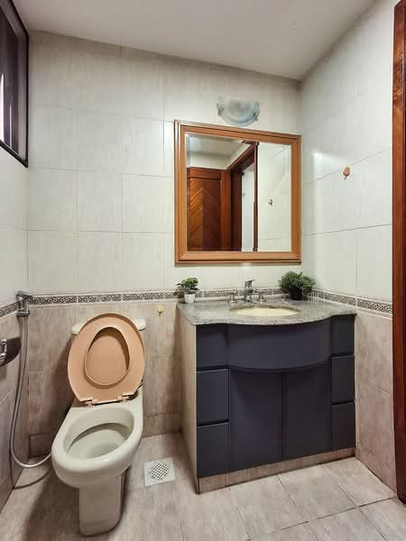 Eastpoint Green, 1 Simei Street 3, Room Rental, 100 sqft, Condominium For Rent, by Iris T. 张文珊, 500039126 - Bathroom - PropertyGuru.com.sg